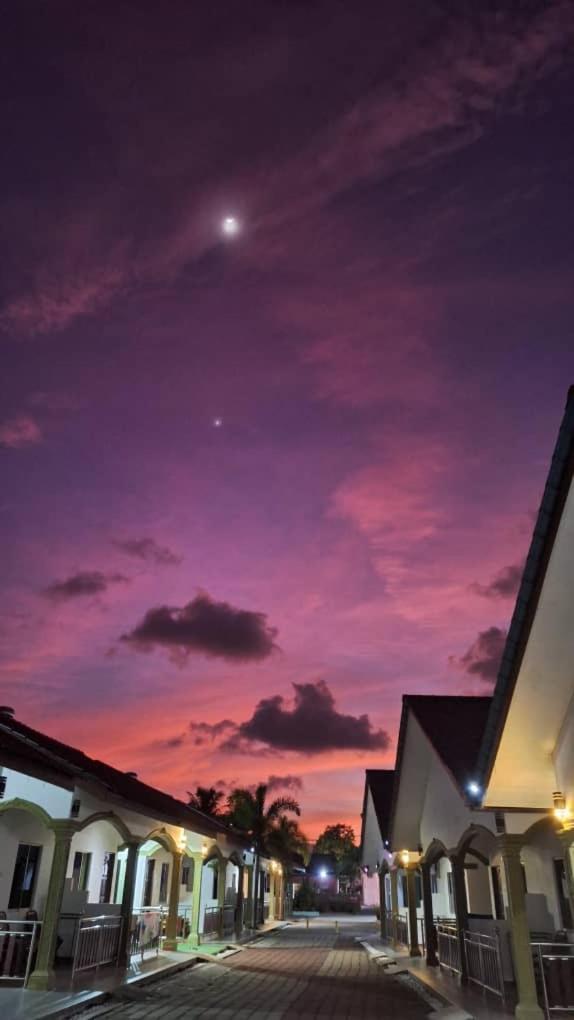 The Nutshell Chalet Langkawi Pantai Cenang  Bagian luar foto